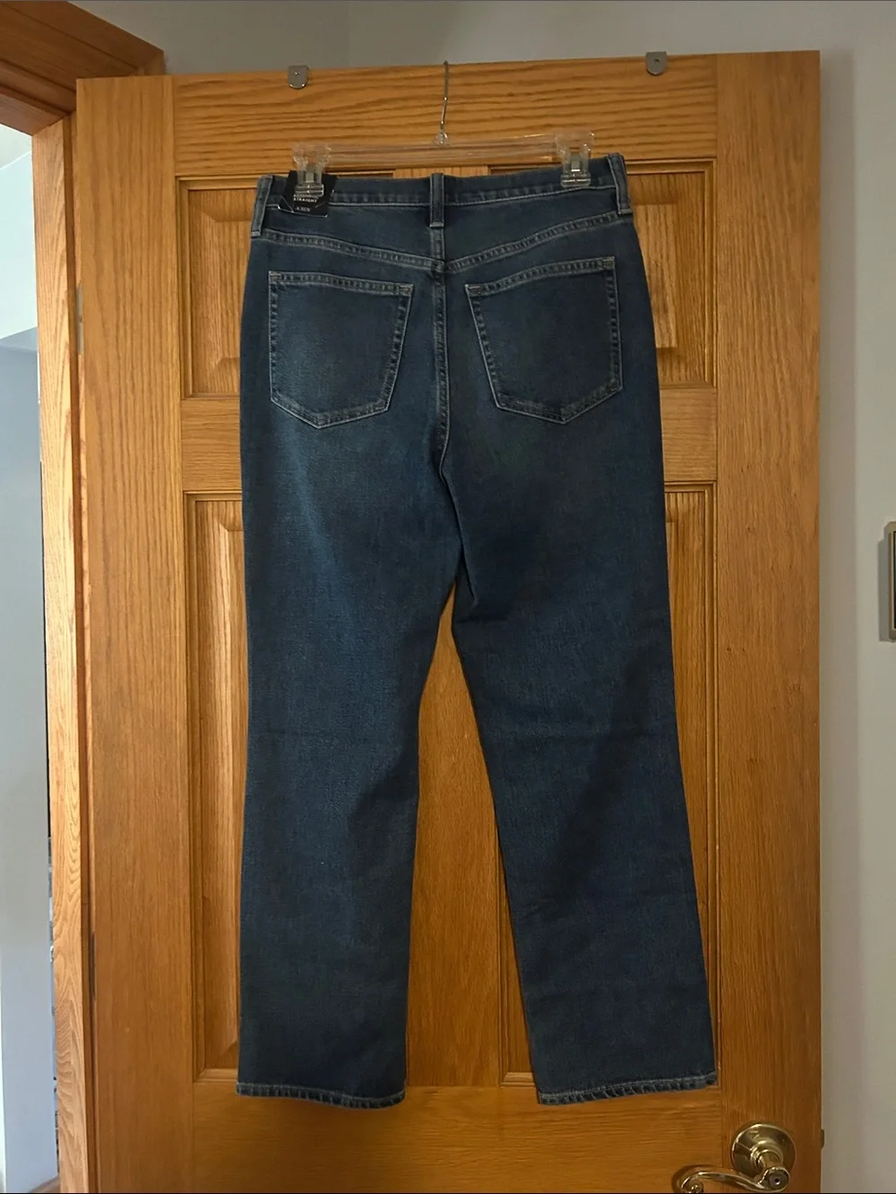 NWT J. Crew Essential Straight Jean in All-Day Stretch